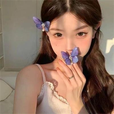 黄蜂女